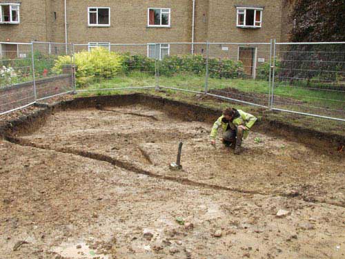 Richard excavating furrow 1, intervention 14