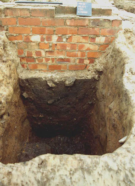 F442B east facing section