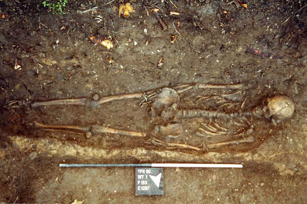 Inhumation 139